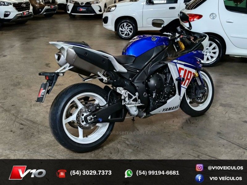 YAMAHA YZF R1 2010/2011 V10 VEÍCULOS CAXIAS DO SUL / Carros no Vale