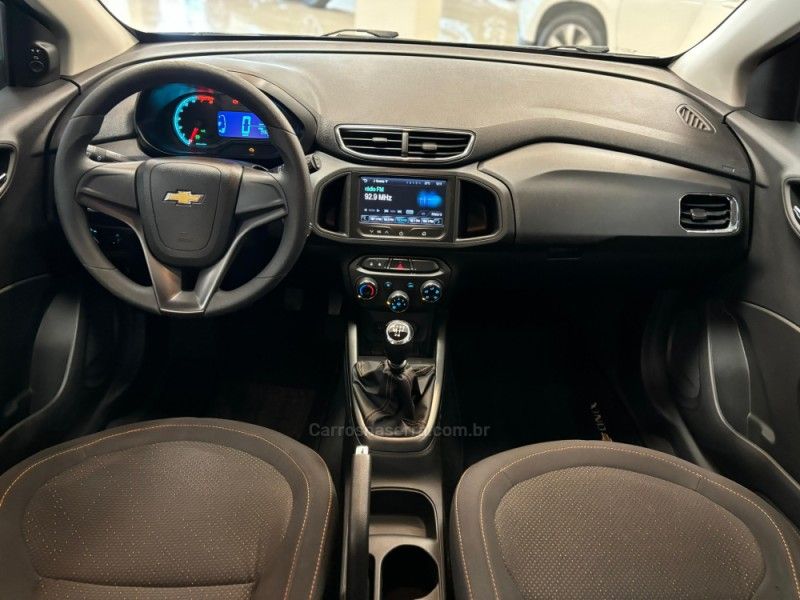 CHEVROLET ONIX 1.4 MPFI LTZ 8V 2013/2013 LUIGGI AUTOMÓVEIS CARLOS BARBOSA / Carros no Vale