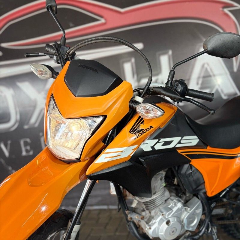 Honda Motos NXR 160 BROS ESD 2019/2019 SÉRGIO VEÍCULOS TEUTÔNIA / Carros no Vale