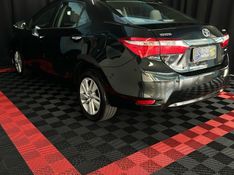 Toyota COROLLA GLi 1.8 2017/2017 SÉRGIO VEÍCULOS TEUTÔNIA / Carros no Vale