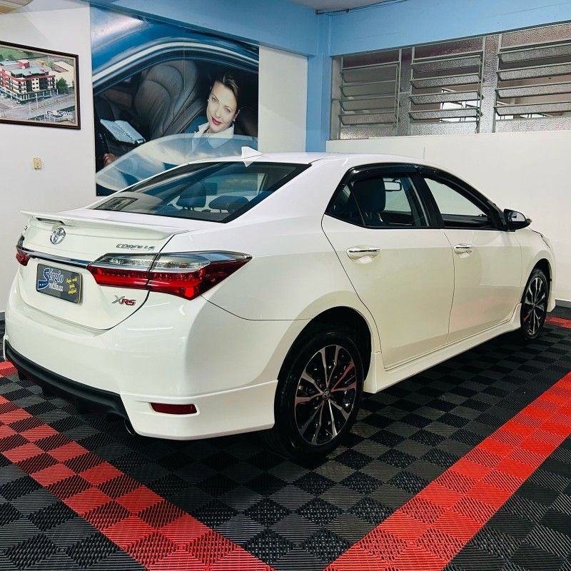 Toyota COROLLA XRS 2.0 2018/2018 SÉRGIO VEÍCULOS TEUTÔNIA / Carros no Vale