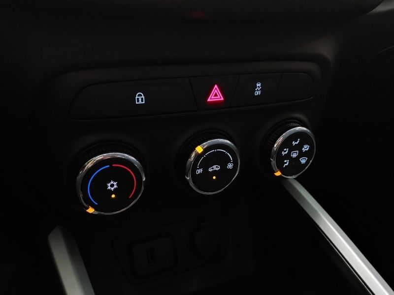 Chevrolet ONIX 1.0 FLEX LT MANUAL 2021/2022 BETIOLO NOVOS E SEMINOVOS LAJEADO / Carros no Vale