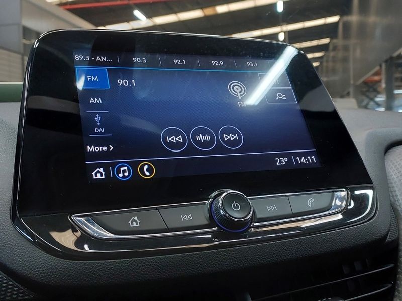Chevrolet ONIX 1.0 FLEX PLUS LT MANUAL 2020/2021 BETIOLO NOVOS E SEMINOVOS LAJEADO / Carros no Vale