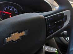 Chevrolet ONIX 1.0 FLEX PLUS LT MANUAL 2022/2023 BETIOLO NOVOS E SEMINOVOS LAJEADO / Carros no Vale