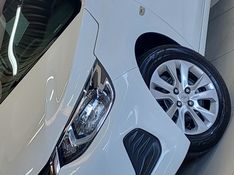 Chevrolet ONIX 1.0 FLEX PLUS LT MANUAL 2022/2023 BETIOLO NOVOS E SEMINOVOS LAJEADO / Carros no Vale