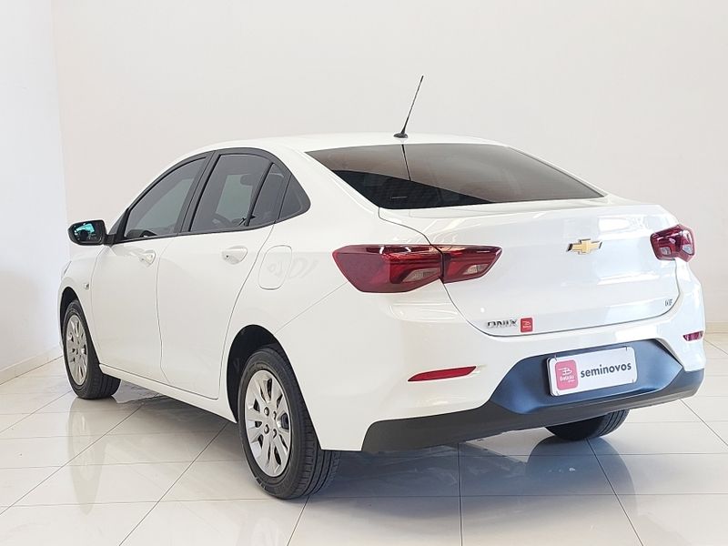 Chevrolet ONIX 1.0 FLEX PLUS LT MANUAL 2022/2023 BETIOLO NOVOS E SEMINOVOS LAJEADO / Carros no Vale