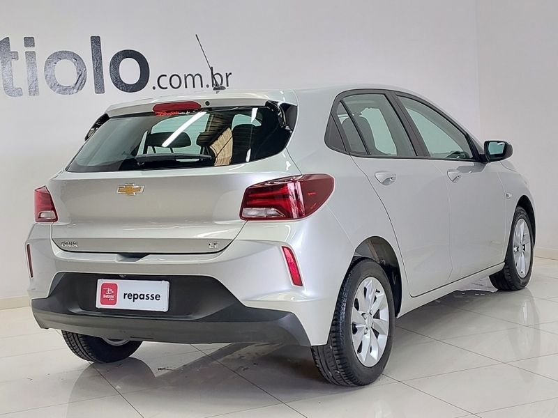 Chevrolet ONIX 1.0 FLEX PLUS LT MANUAL 2020/2021 BETIOLO NOVOS E SEMINOVOS LAJEADO / Carros no Vale