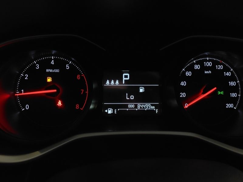 Chevrolet ONIX 1.0 MPFI LT 8V FLEX 4P MANUAL 2016/2016 BETIOLO NOVOS E SEMINOVOS LAJEADO / Carros no Vale