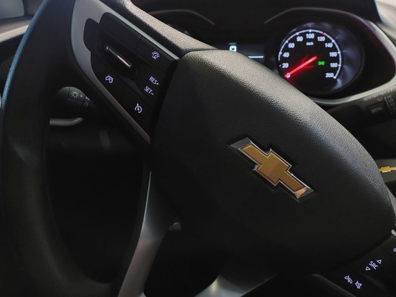 Chevrolet ONIX 1.0 MPFI LT 8V FLEX 4P MANUAL 2016/2016 BETIOLO NOVOS E SEMINOVOS LAJEADO / Carros no Vale
