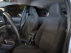 Chevrolet ONIX 1.0 MPFI LT 8V FLEX 4P MANUAL 2016/2016 BETIOLO NOVOS E SEMINOVOS LAJEADO / Carros no Vale