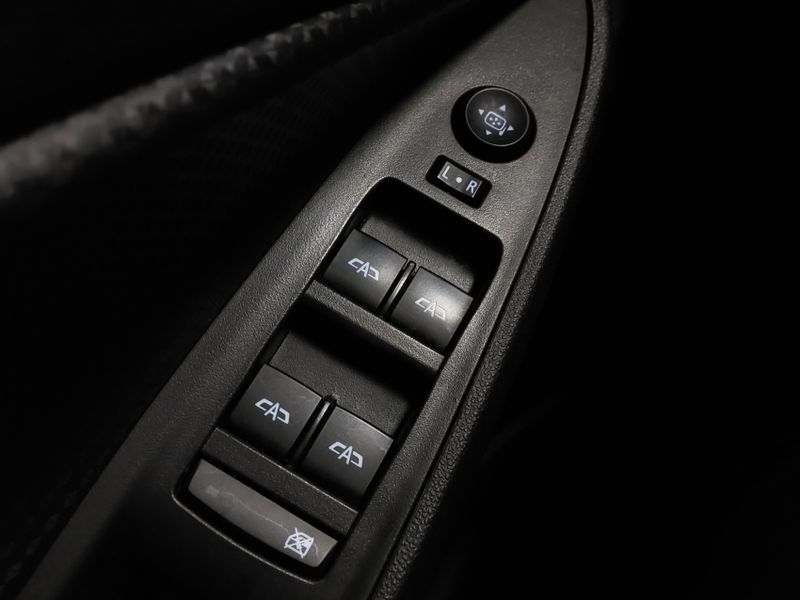Chevrolet ONIX 1.0 TURBO FLEX AUTOMÁTICO 2021/2022 BETIOLO NOVOS E SEMINOVOS LAJEADO / Carros no Vale