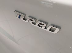 Chevrolet ONIX 1.0 TURBO FLEX AUTOMÁTICO 2021/2022 BETIOLO NOVOS E SEMINOVOS LAJEADO / Carros no Vale