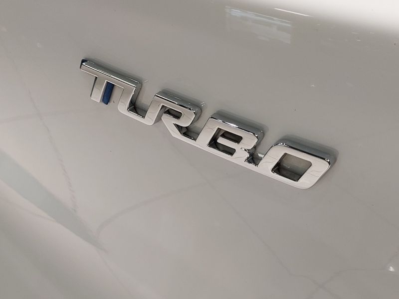 Chevrolet ONIX 1.0 TURBO FLEX AUTOMÁTICO 2021/2022 BETIOLO NOVOS E SEMINOVOS LAJEADO / Carros no Vale