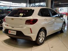 Chevrolet ONIX 1.0 TURBO FLEX AUTOMÁTICO 2021/2022 BETIOLO NOVOS E SEMINOVOS LAJEADO / Carros no Vale