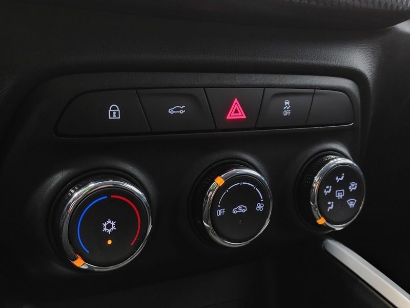 Chevrolet ONIX 1.0 TURBO FLEX LT AUTOMÁTICO 2023/2023 BETIOLO NOVOS E SEMINOVOS LAJEADO / Carros no Vale