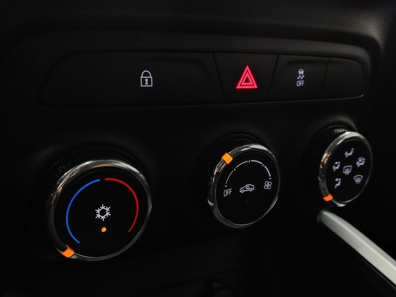 Chevrolet ONIX 1.0 TURBO FLEX LT MANUAL 2021/2022 BETIOLO NOVOS E SEMINOVOS LAJEADO / Carros no Vale