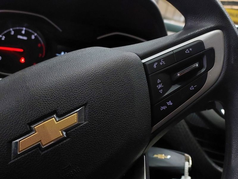 Chevrolet ONIX 1.0 TURBO FLEX LT MANUAL 2021/2022 BETIOLO NOVOS E SEMINOVOS LAJEADO / Carros no Vale