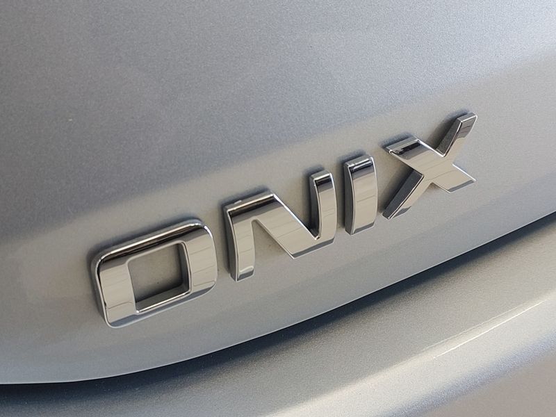 Chevrolet ONIX 1.0 TURBO FLEX LT MANUAL 2019/2020 BETIOLO NOVOS E SEMINOVOS LAJEADO / Carros no Vale