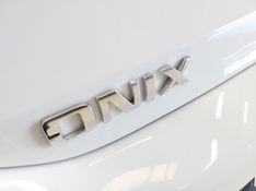 Chevrolet ONIX 1.0 TURBO FLEX LT MANUAL 2022/2023 BETIOLO NOVOS E SEMINOVOS LAJEADO / Carros no Vale