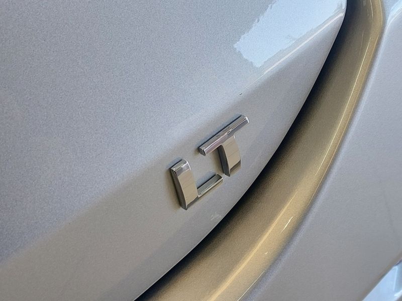Chevrolet ONIX 1.0 TURBO FLEX LT MANUAL 2019/2020 BETIOLO NOVOS E SEMINOVOS LAJEADO / Carros no Vale