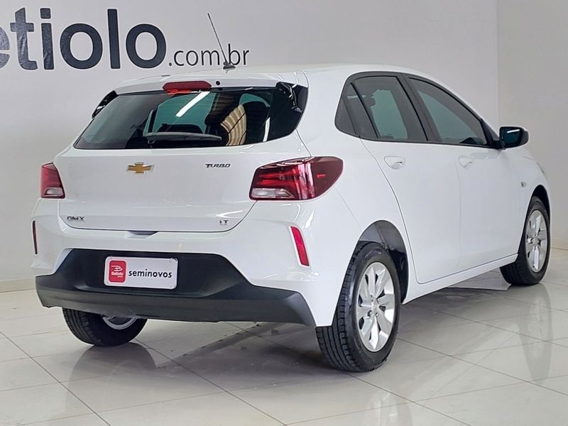 Chevrolet ONIX 1.0 TURBO FLEX LT MANUAL 2021/2022 BETIOLO NOVOS E SEMINOVOS LAJEADO / Carros no Vale