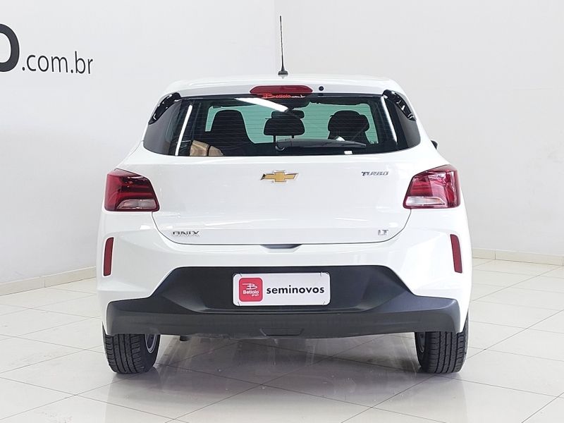 Chevrolet ONIX 1.0 TURBO FLEX LT MANUAL 2021/2022 BETIOLO NOVOS E SEMINOVOS LAJEADO / Carros no Vale