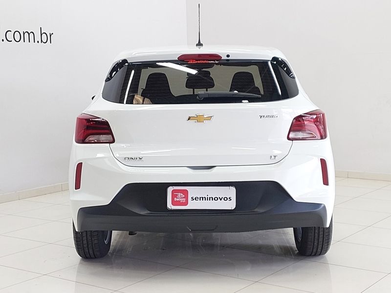 Chevrolet ONIX 1.0 TURBO FLEX LT MANUAL 2021/2022 BETIOLO NOVOS E SEMINOVOS LAJEADO / Carros no Vale