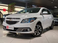 Chevrolet ONIX 1.4 MPFI LTZ 8V FLEX 4P MANUAL 2015/2015 BETIOLO NOVOS E SEMINOVOS LAJEADO / Carros no Vale