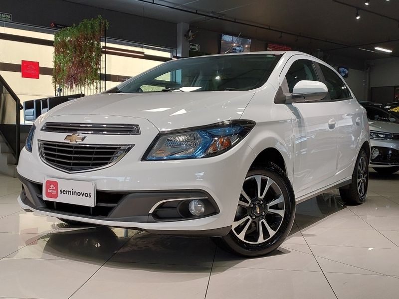Chevrolet ONIX 1.4 MPFI LTZ 8V FLEX 4P MANUAL 2015/2015 BETIOLO NOVOS E SEMINOVOS LAJEADO / Carros no Vale