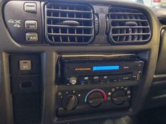 Chevrolet S10 2.8 4X4 CD 12V TURBO INTERCOOLER DIESEL 4P MANUAL 2001/2001 BETIOLO NOVOS E SEMINOVOS LAJEADO / Carros no Vale