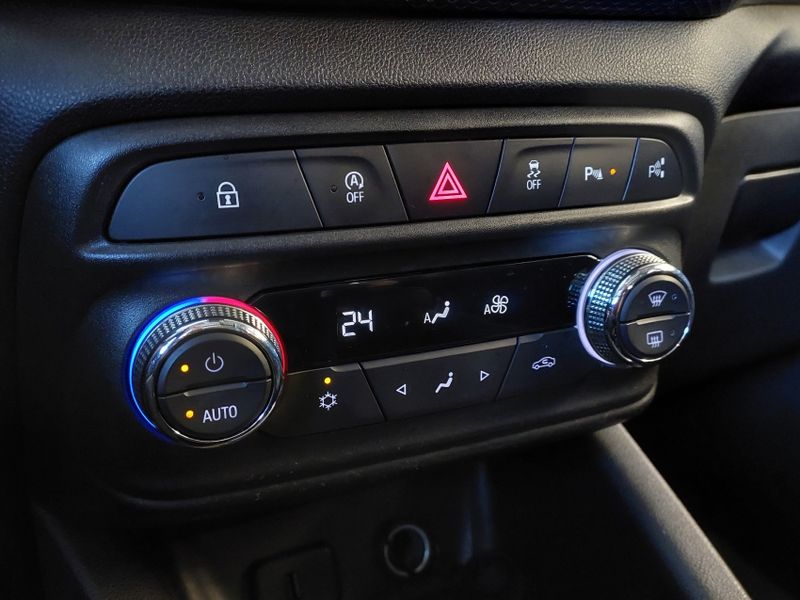 Chevrolet TRACKER 1.2 TURBO FLEX PREMIER AUTOMÁTICO 2021/2022 BETIOLO NOVOS E SEMINOVOS LAJEADO / Carros no Vale