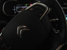 Citroen C4 LOUNGE 1.6 THP FLEX FEEL BVA 2018/2019 BETIOLO NOVOS E SEMINOVOS LAJEADO / Carros no Vale