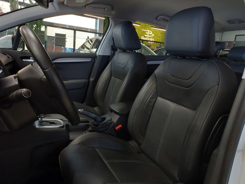 Citroen C4 LOUNGE 1.6 THP FLEX FEEL BVA 2018/2019 BETIOLO NOVOS E SEMINOVOS LAJEADO / Carros no Vale