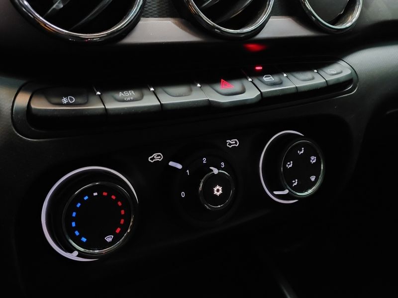 Fiat CRONOS 1.8 E.TORQ FLEX PRECISION AT6 2019/2020 BETIOLO NOVOS E SEMINOVOS LAJEADO / Carros no Vale