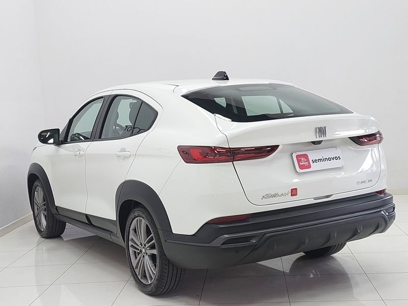 Fiat FASTBACK 1.0 TURBO 200 FLEX CVT 2024/2024 BETIOLO NOVOS E SEMINOVOS LAJEADO / Carros no Vale