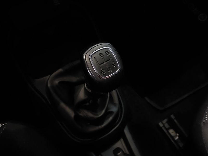 Fiat MOBI 1.0 EVO FLEX LIKE MANUAL 2018/2019 BETIOLO NOVOS E SEMINOVOS LAJEADO / Carros no Vale