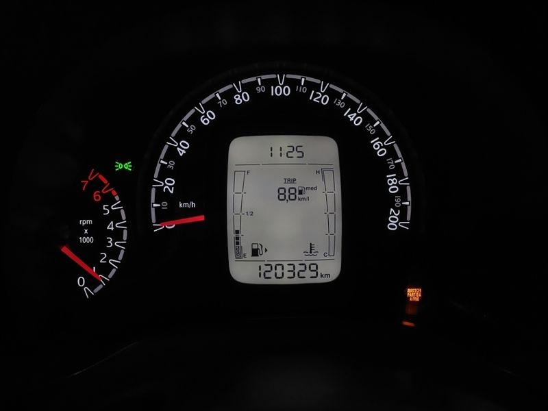 Fiat MOBI 1.0 EVO FLEX LIKE MANUAL 2018/2019 BETIOLO NOVOS E SEMINOVOS LAJEADO / Carros no Vale