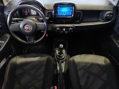 Fiat MOBI 1.0 EVO FLEX LIKE MANUAL 2018/2019 BETIOLO NOVOS E SEMINOVOS LAJEADO / Carros no Vale