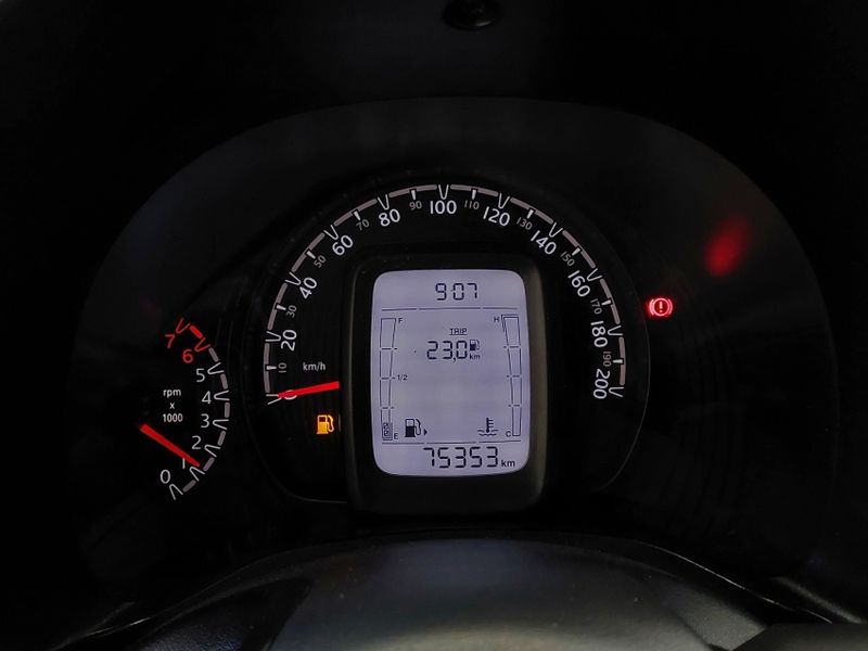 Fiat MOBI 1.0 EVO FLEX LIKE MANUAL 2022/2023 BETIOLO NOVOS E SEMINOVOS LAJEADO / Carros no Vale