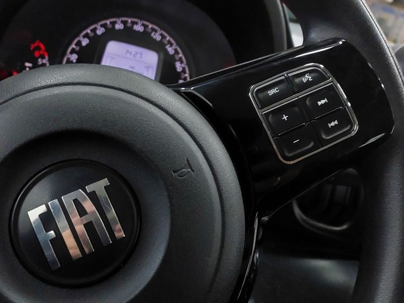 Fiat MOBI 1.0 EVO FLEX TREKKING MANUAL 2021/2022 BETIOLO NOVOS E SEMINOVOS LAJEADO / Carros no Vale