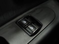 Fiat MOBI 1.0 EVO FLEX TREKKING MANUAL 2021/2022 BETIOLO NOVOS E SEMINOVOS LAJEADO / Carros no Vale