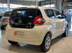 Fiat MOBI 1.0 FIREFLY FLEX DRIVE MANUAL 2019/2020 BETIOLO NOVOS E SEMINOVOS LAJEADO / Carros no Vale