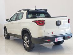 Fiat TORO 1.8 16V EVO FLEX FREEDOM AT6 2018/2019 BETIOLO NOVOS E SEMINOVOS LAJEADO / Carros no Vale