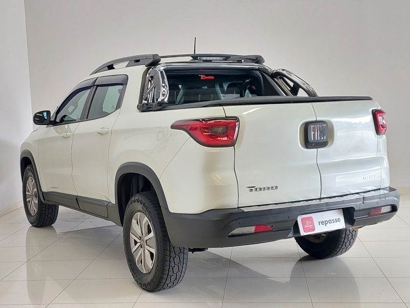 Fiat TORO 1.8 16V EVO FLEX FREEDOM AT6 2018/2019 BETIOLO NOVOS E SEMINOVOS LAJEADO / Carros no Vale