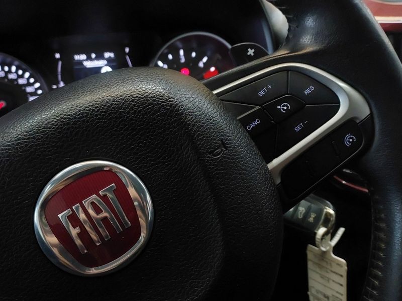 Fiat TORO 2.0 16V TURBO DIESEL FREEDOM 4WD AT9 2020/2021 BETIOLO NOVOS E SEMINOVOS LAJEADO / Carros no Vale