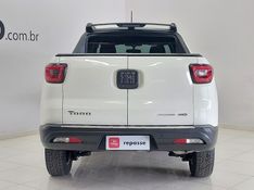 Fiat TORO 2.0 16V TURBO DIESEL FREEDOM 4WD AT9 2020/2021 BETIOLO NOVOS E SEMINOVOS LAJEADO / Carros no Vale