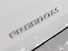 Fiat TORO 2.0 16V TURBO DIESEL FREEDOM 4WD MANUAL 2016/2017 BETIOLO NOVOS E SEMINOVOS LAJEADO / Carros no Vale
