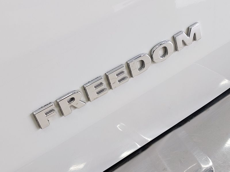 Fiat TORO 2.0 16V TURBO DIESEL FREEDOM 4WD MANUAL 2016/2017 BETIOLO NOVOS E SEMINOVOS LAJEADO / Carros no Vale