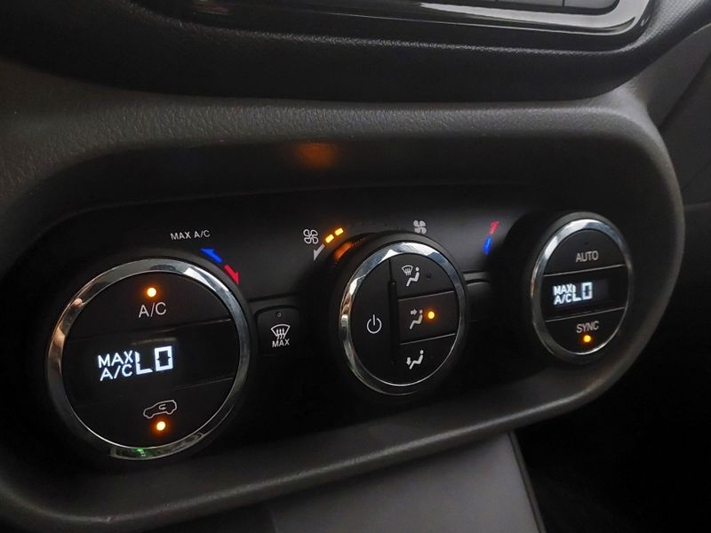 Fiat TORO 2.0 16V TURBO DIESEL VOLCANO 4WD AT9 2016/2017 BETIOLO NOVOS E SEMINOVOS LAJEADO / Carros no Vale