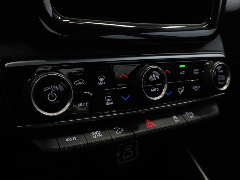 Fiat TORO 2.0 16V TURBO DIESEL VOLCANO 4WD AT9 2021/2022 BETIOLO NOVOS E SEMINOVOS LAJEADO / Carros no Vale